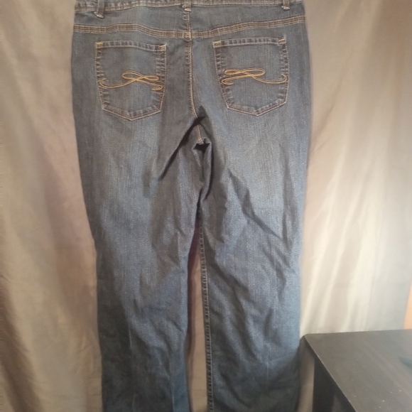 Style &co plus size straight leg women's jeans - Picture 2 of 4
